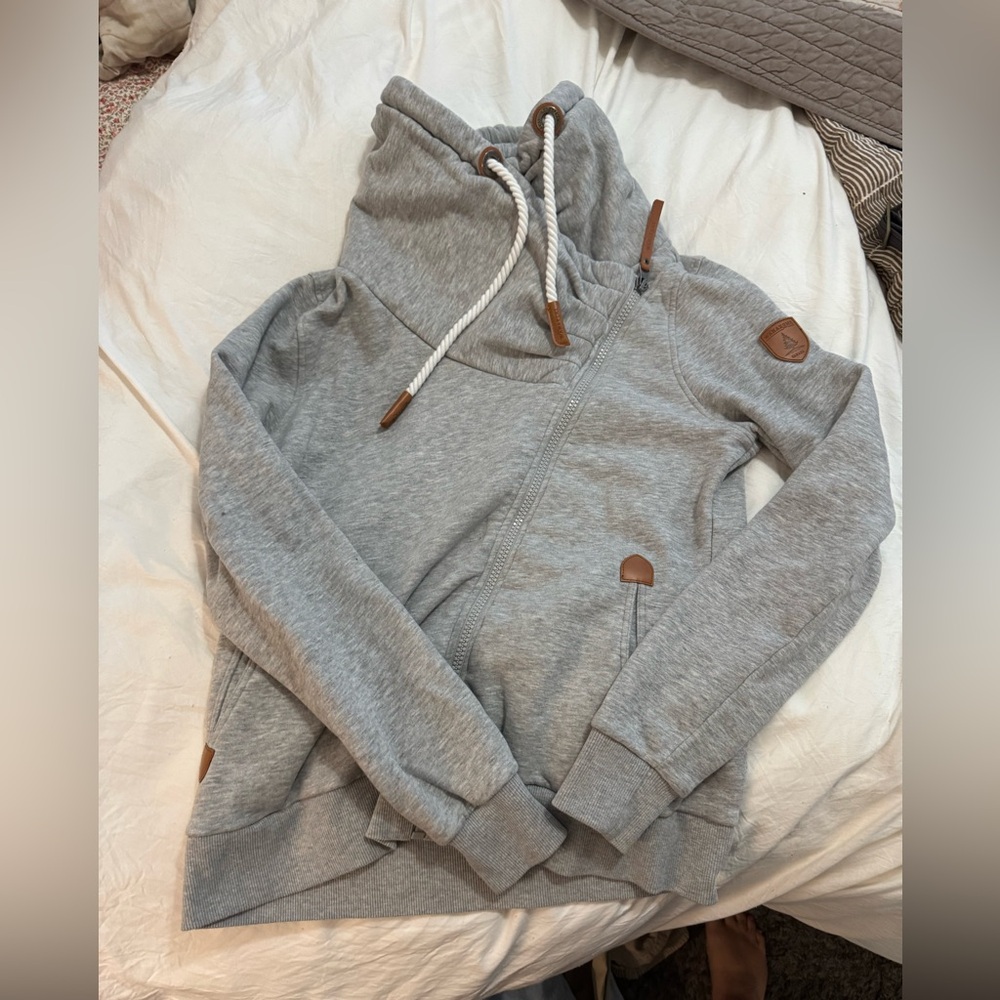 Wanakome hooded sweatshirt heather gray with cowl neck
